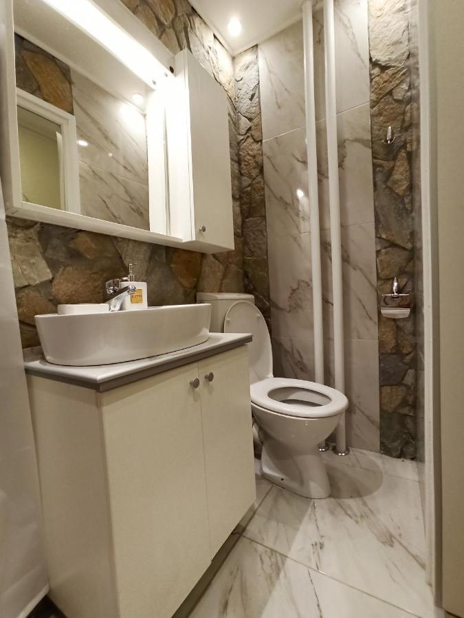 Feel Danube Apartment Zemun Exterior photo