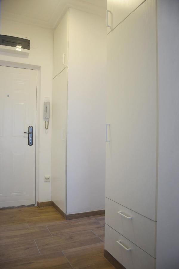 Feel Danube Apartment Zemun Exterior photo